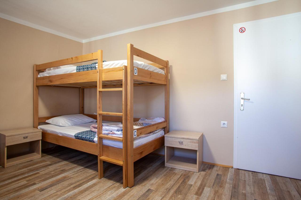 Adriatic (adults Only) Hostel *