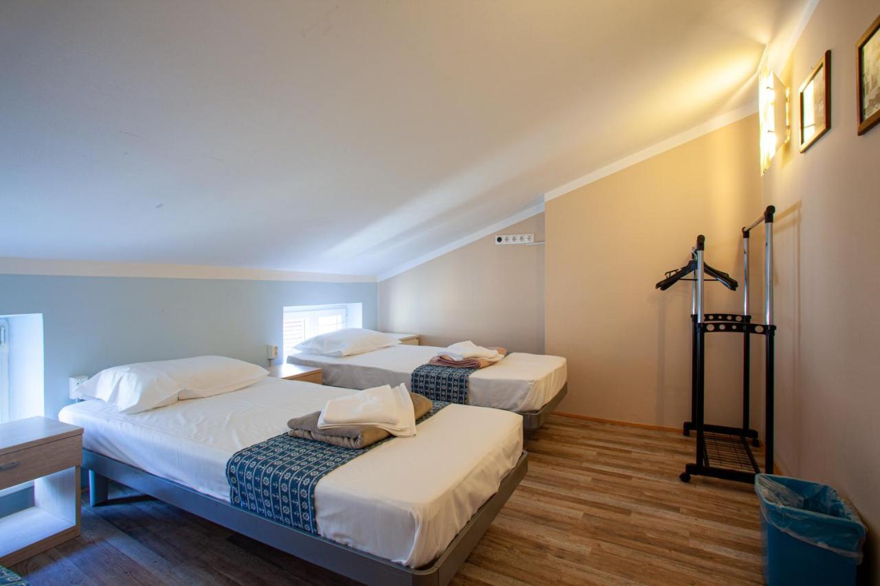 Adriatic (adults Only) Hostel *